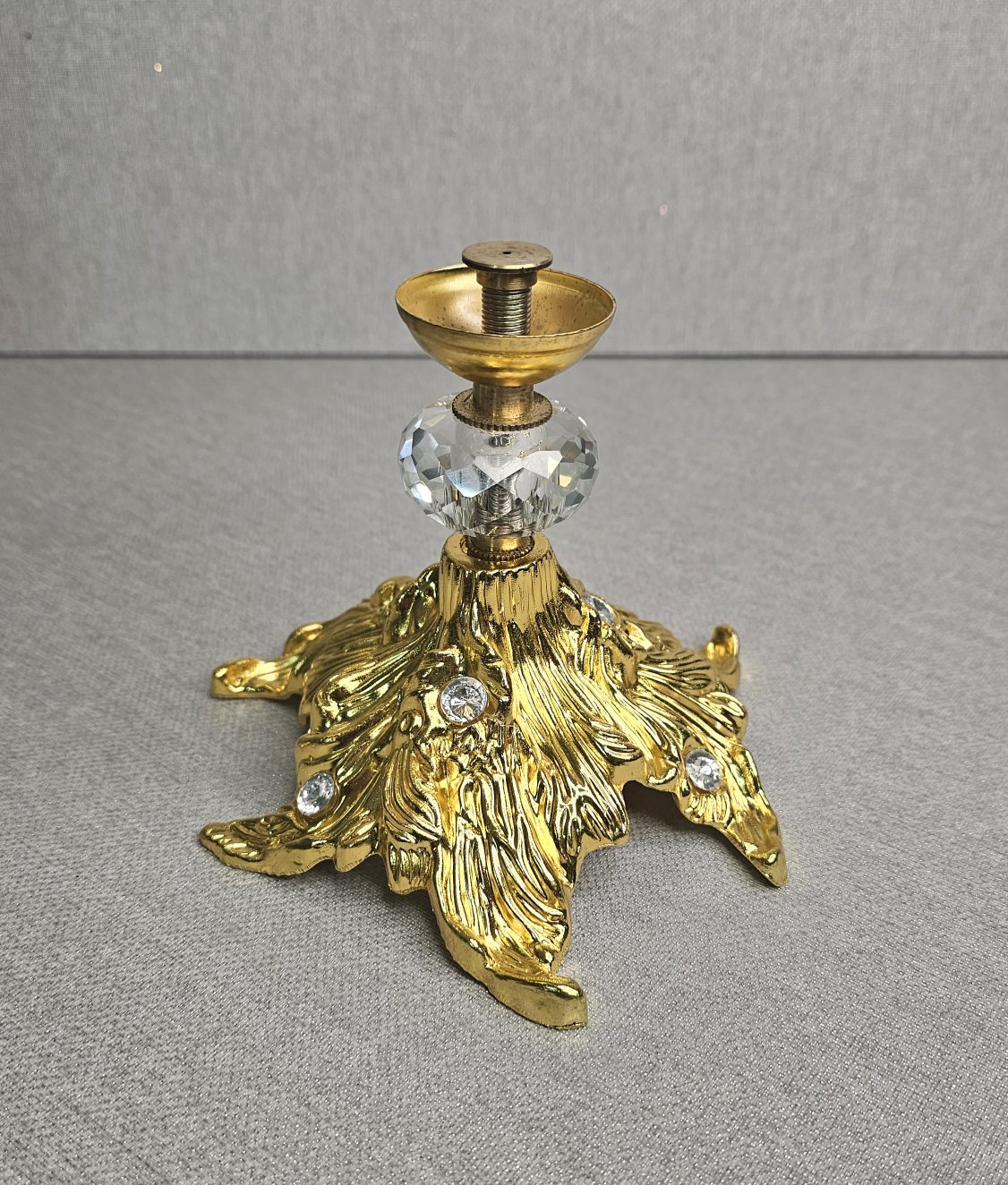 پایه ظروف مدل خوشه ای نگین دار