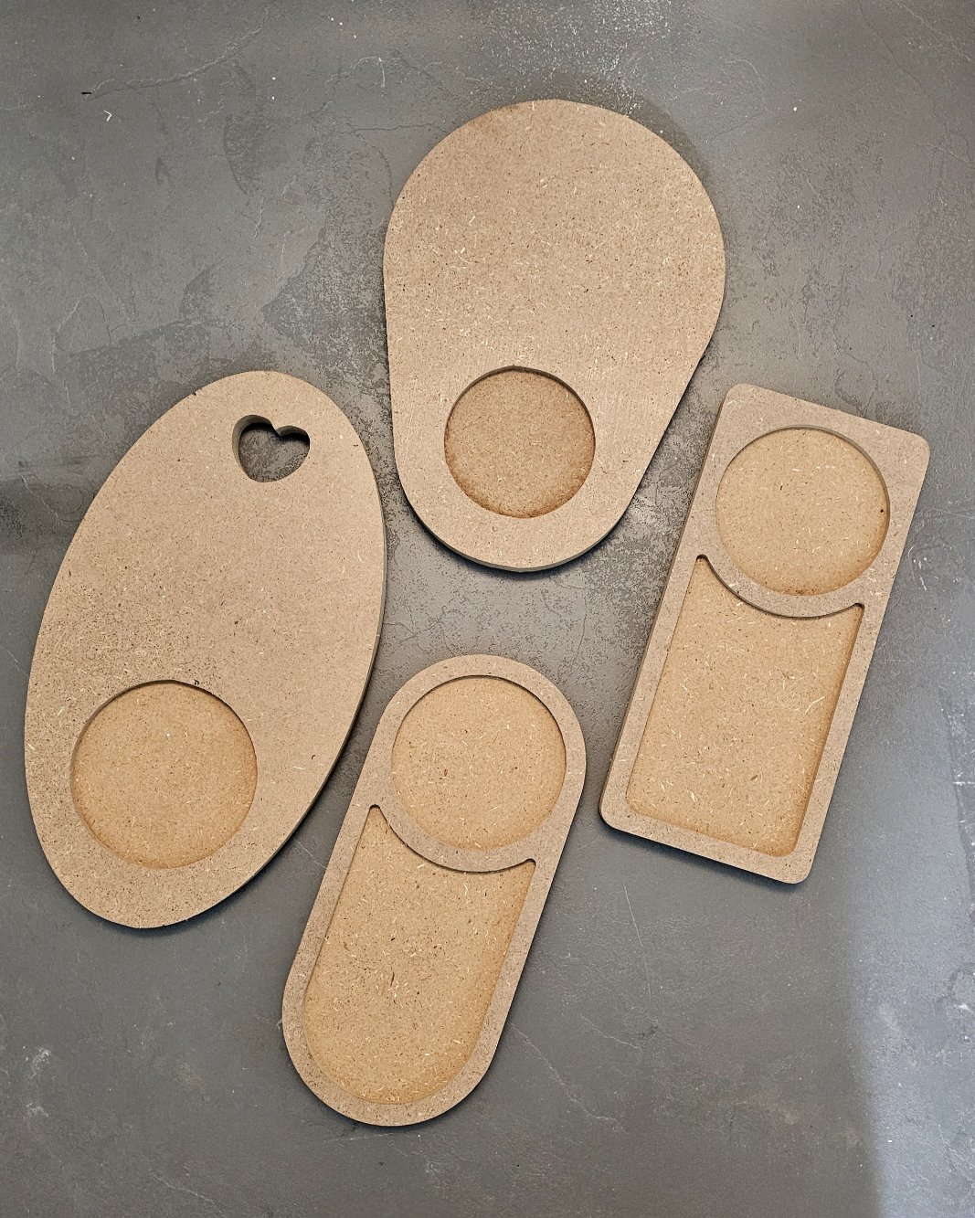 استند زیرلیوانی